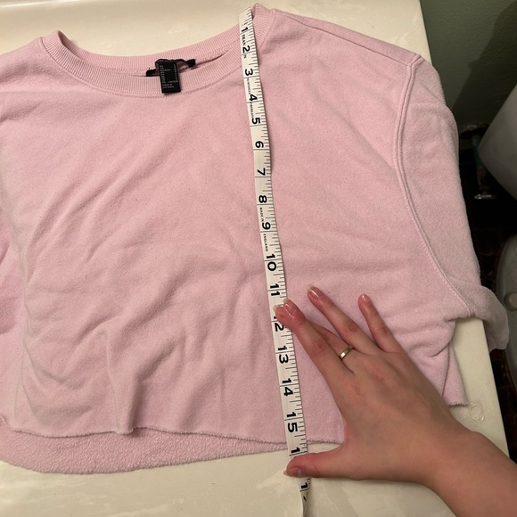 Forever 21 Large Cropped Sweater - Picture 5 of 5